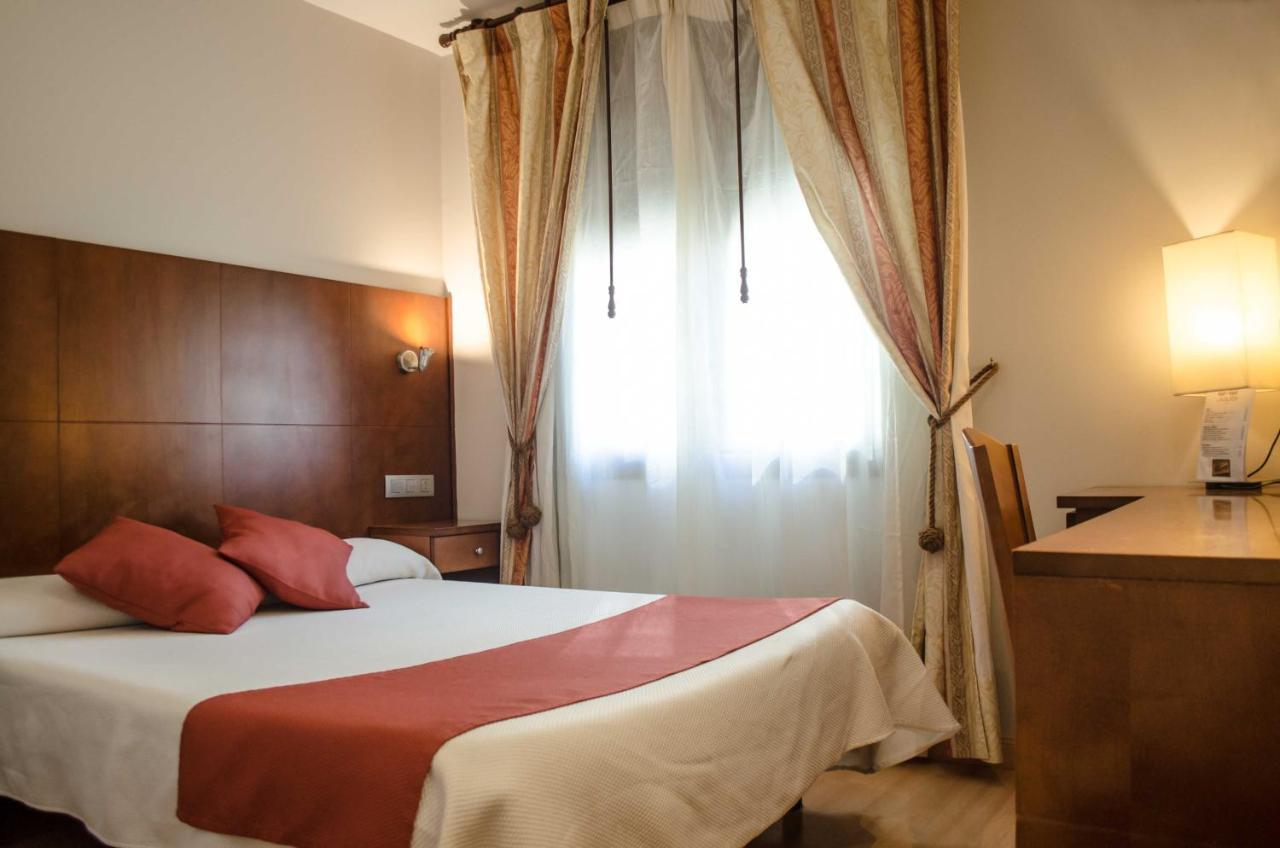 Hotel Jaques Jaca Exterior foto