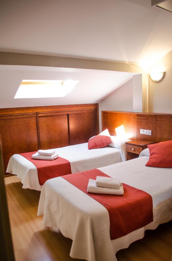 Hotel Jaques Jaca Exterior foto