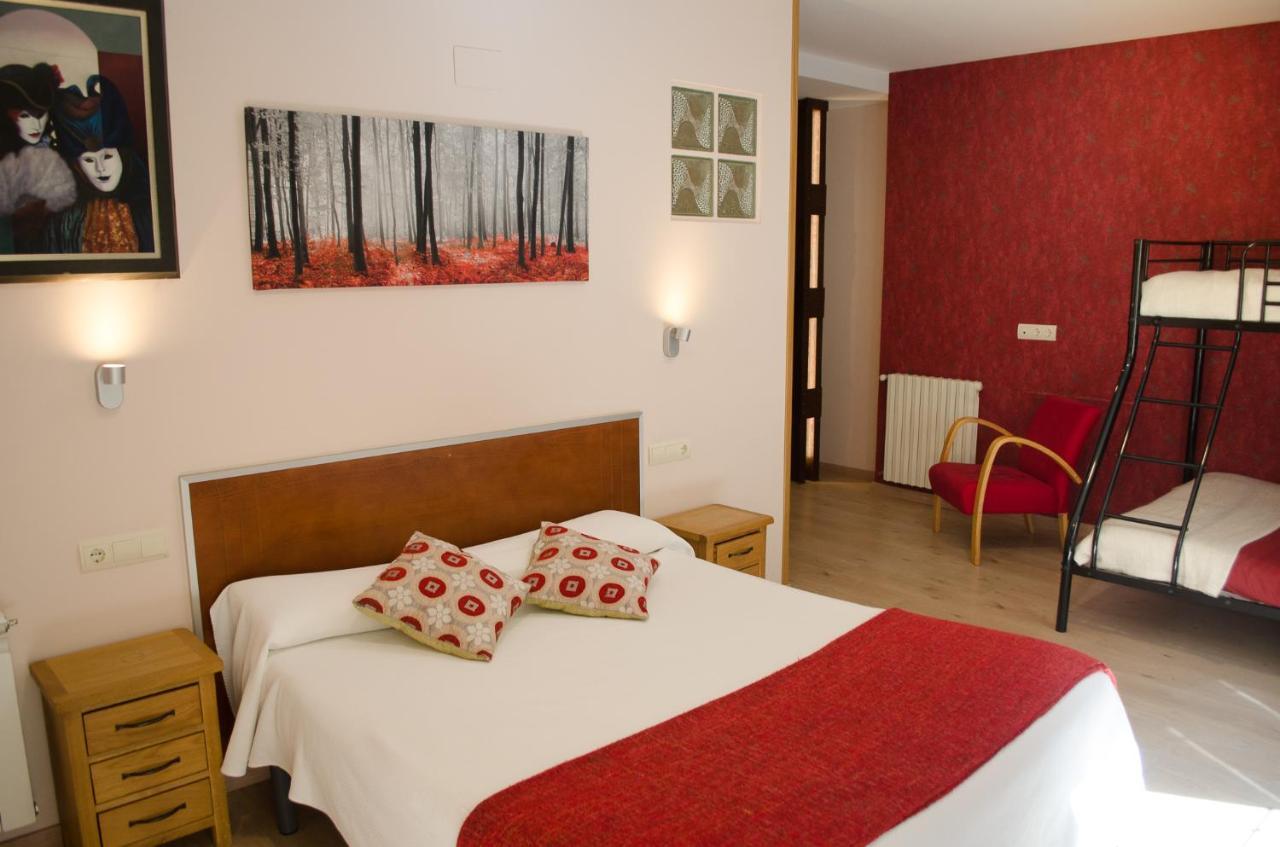 Hotel Jaques Jaca Exterior foto